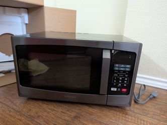 Toshiba Black stainless steel microwave