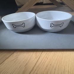 DOG FOOD & WATER BOWL