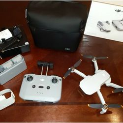 DJI

DJI Mini 2 Fly More Combo Quadcopter with Remote Controller
CP.MA.00000306.