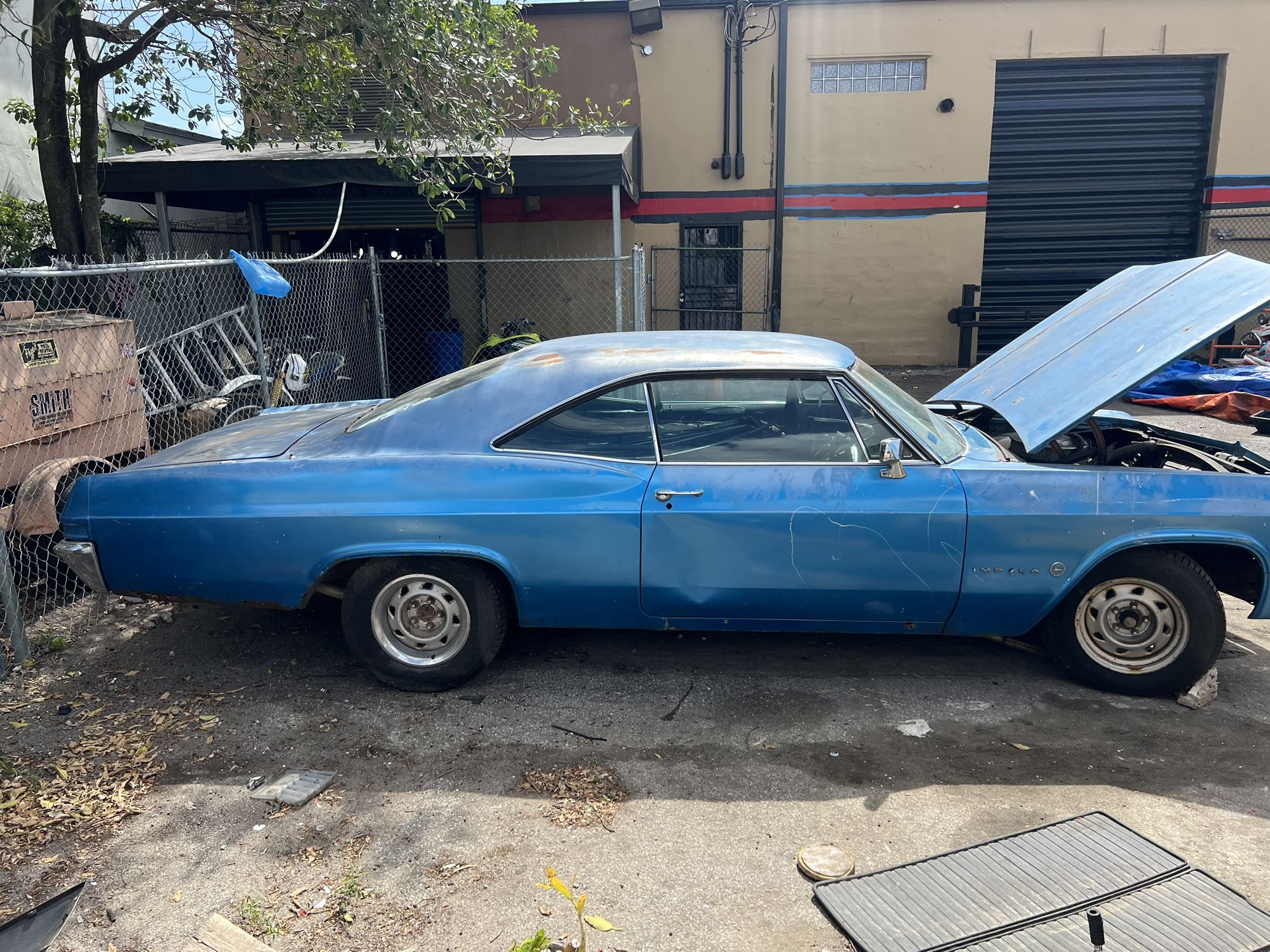 1965 Chevy Impala With Title