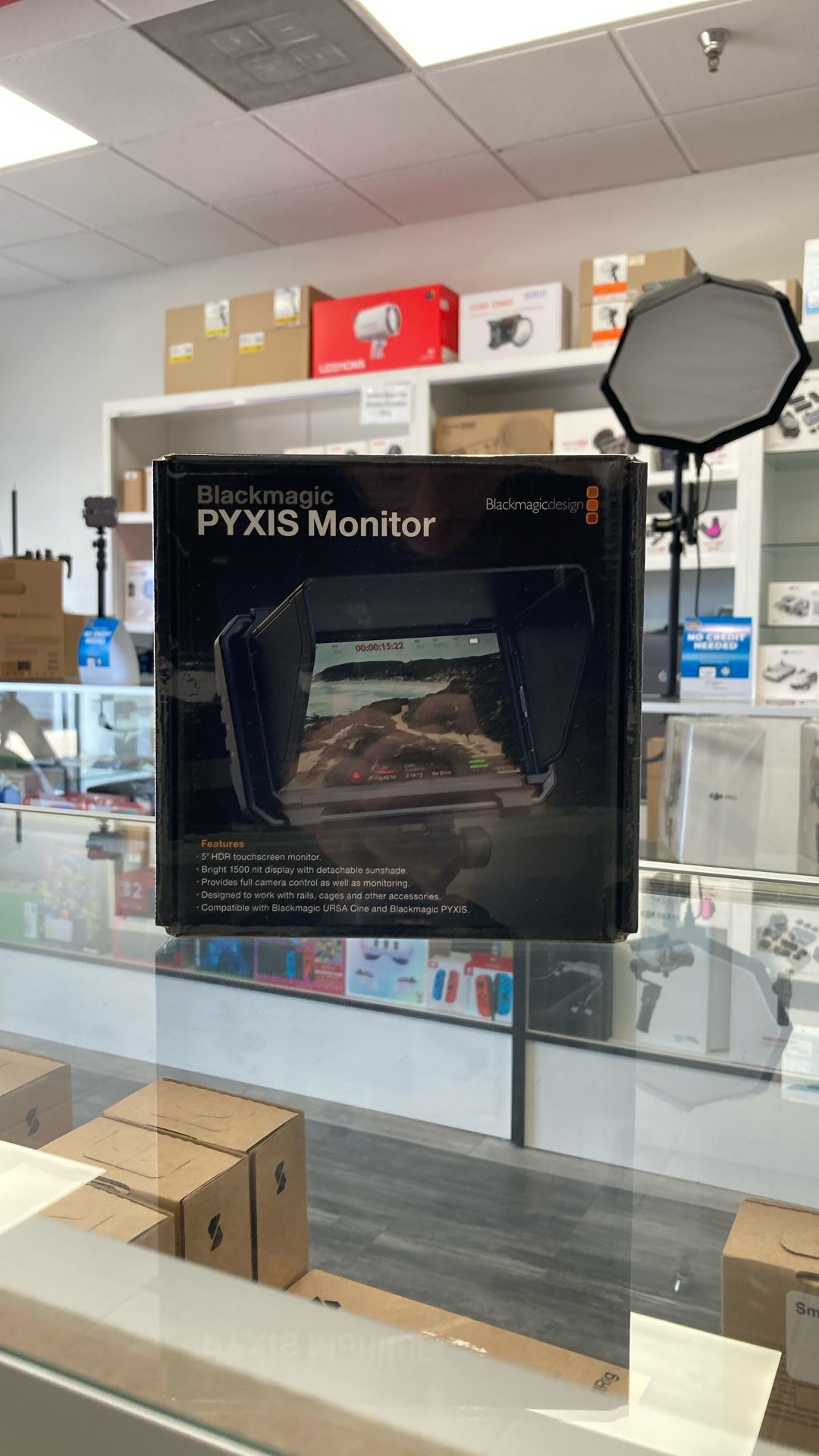 Blackmagic Pyxis Monitor