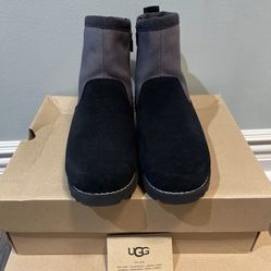 NIB UGG Bayson II Waterproof Boot Kids Size 4 Youth
