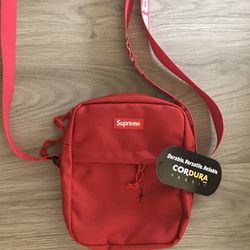 New Supreme Red Shoulder Bag SS18