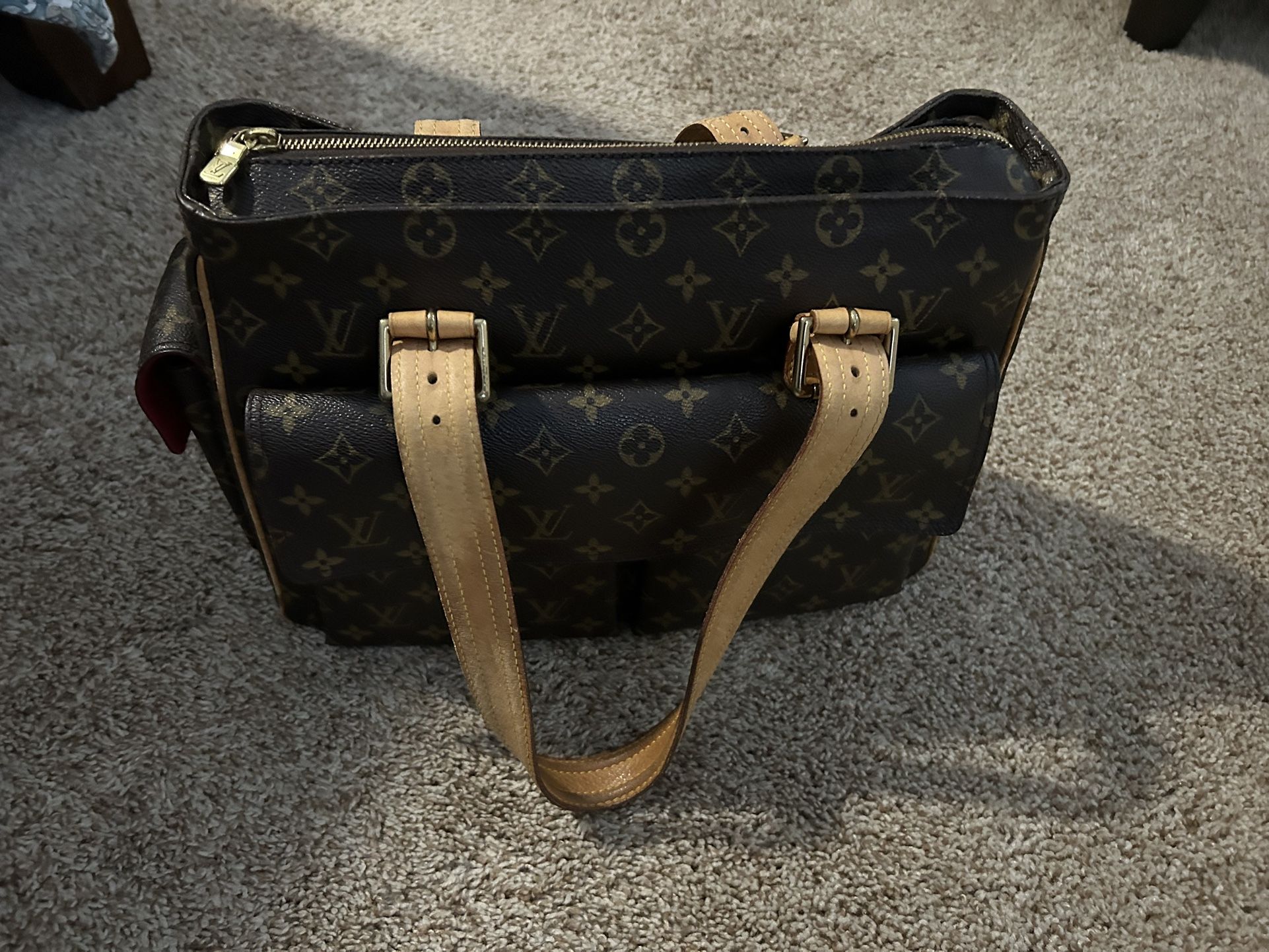 Louis Vuitton-Reduced