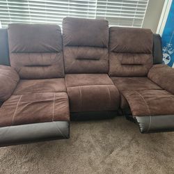 Couch W Manual Recliners