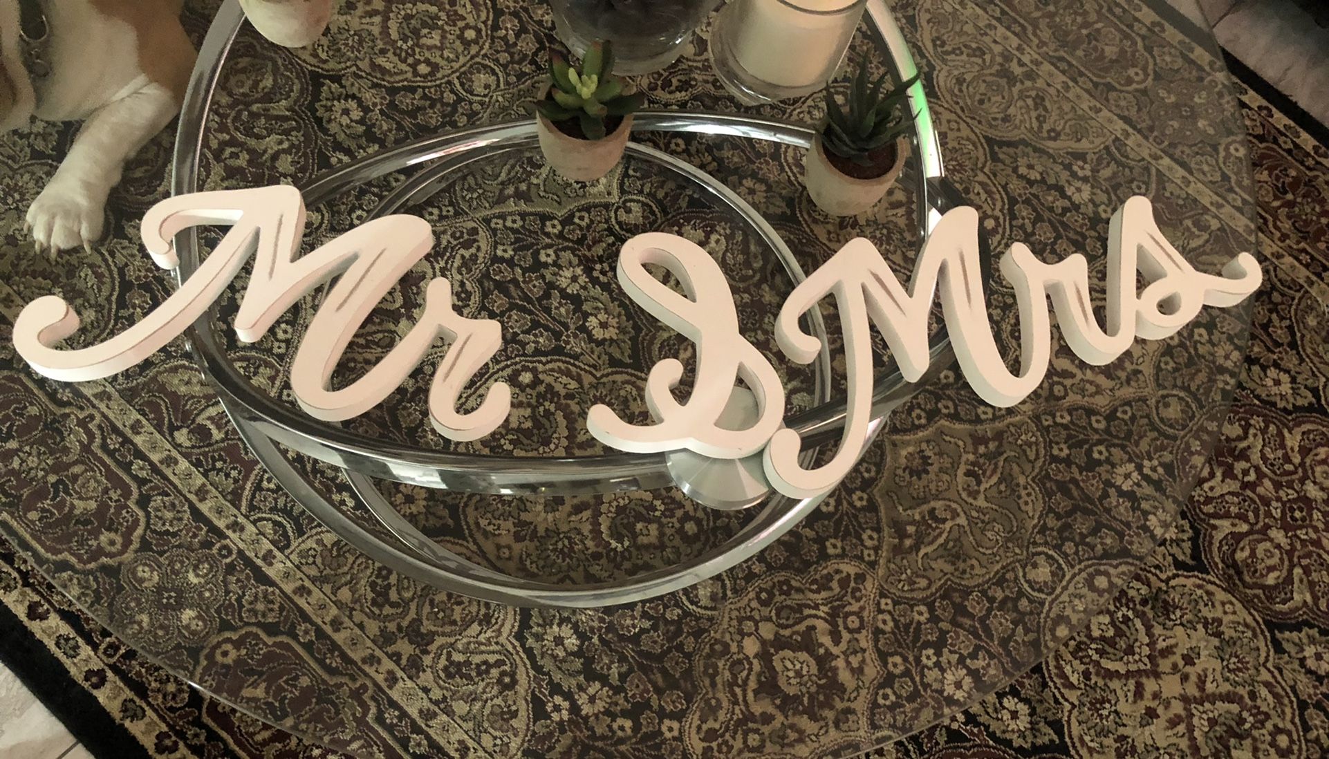 Mr & Mrs Sign