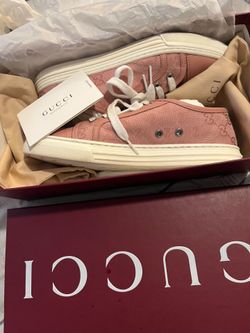 Gucci GG Canvas womens Low-Top Sneakers Pink, US 7