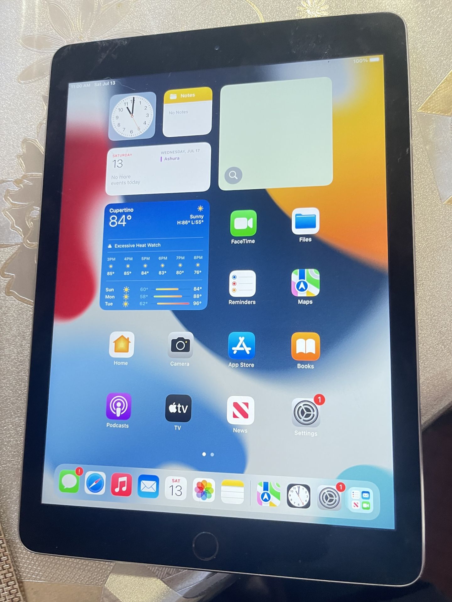 iPad Air 2nd 128gb Working Perfectly fine.