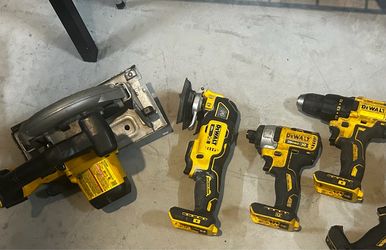 DeWalt 20V Power Tool Lot – 4 Pieces