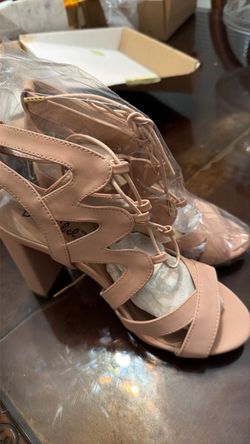 NEW SHOES sz 6 1/2