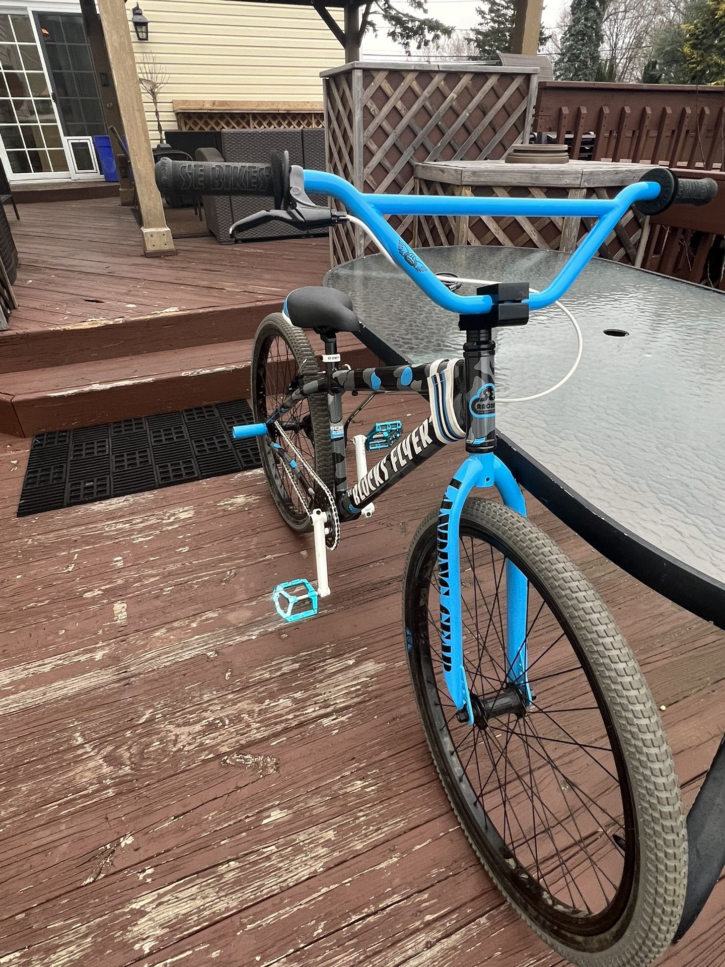 Blue Camo Blocks Flyer Se Bike With Maxxis 26 Inch for Sale in Reading, PA  - OfferUp