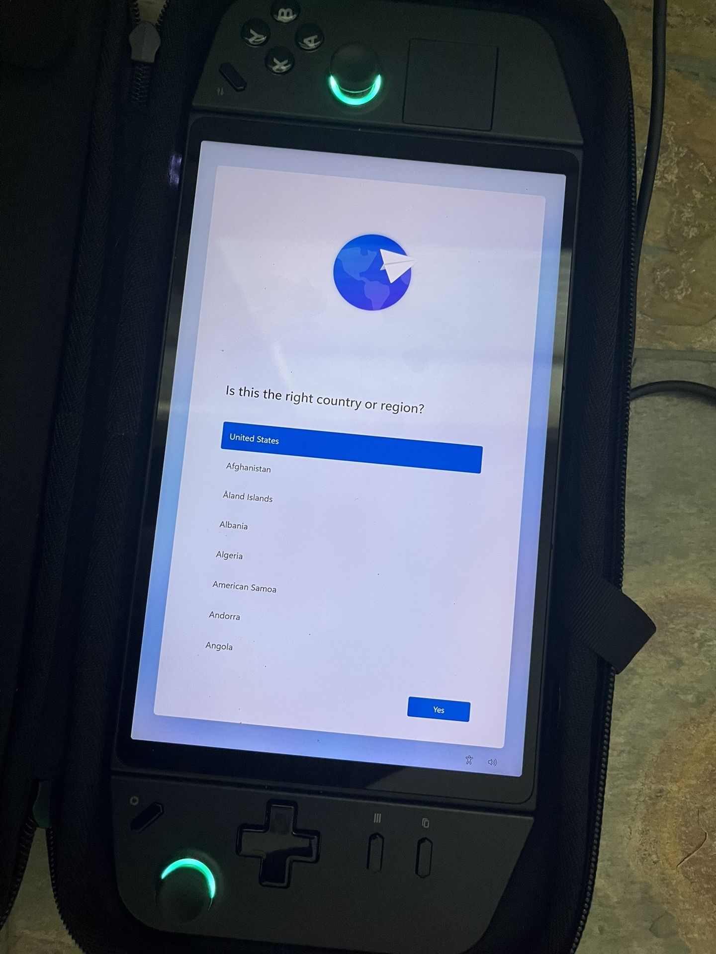 Handheld Pc Come With Charger