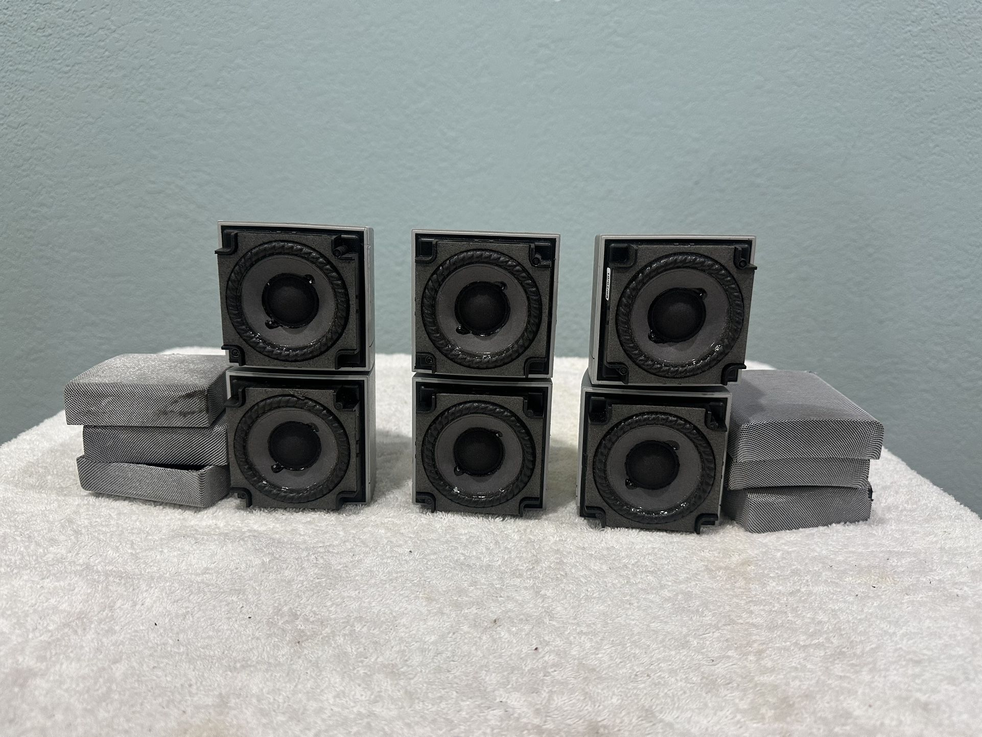 Lot of 3 Bose double cube speakers
