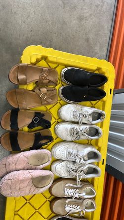 Women’s shoes