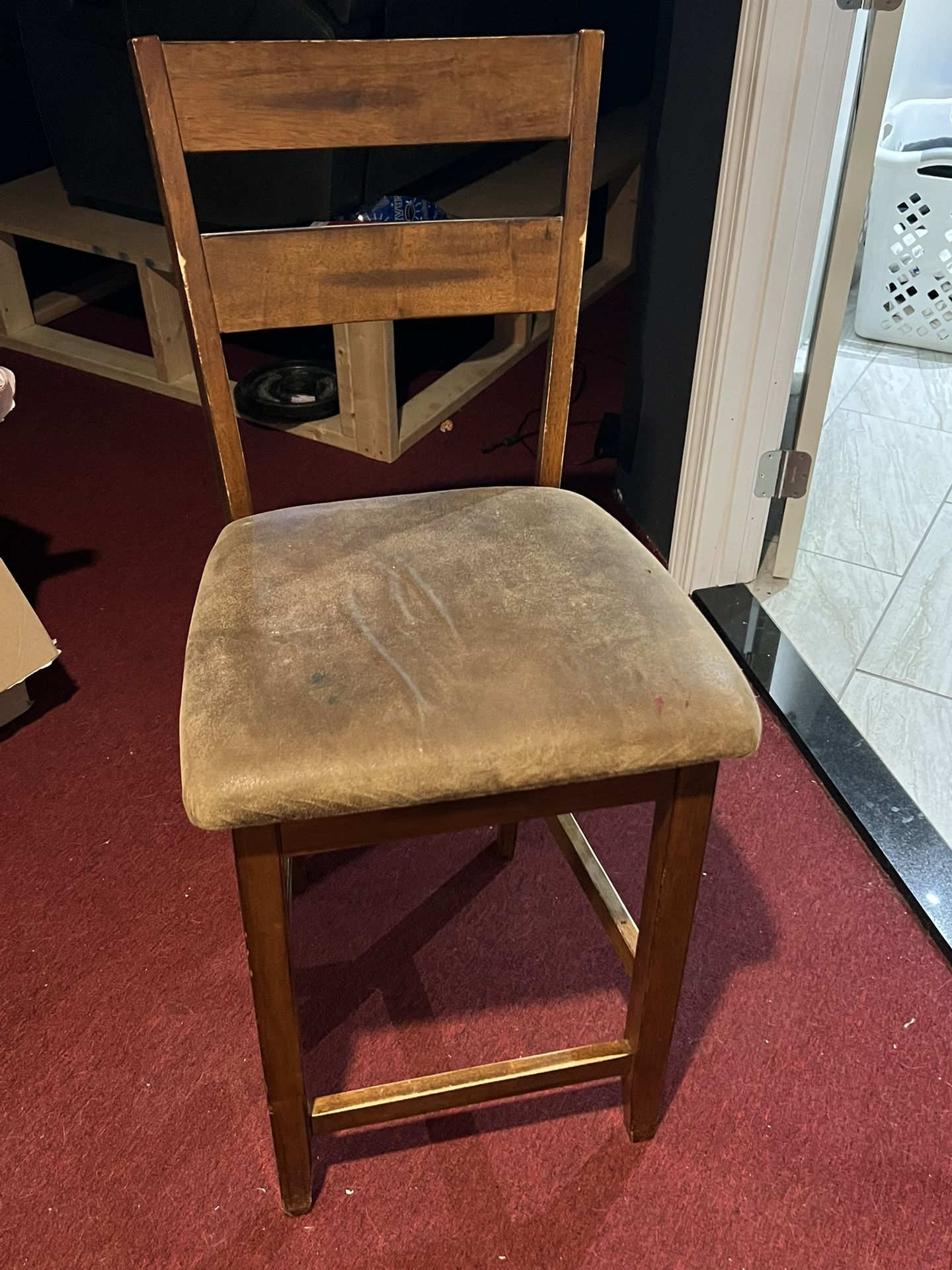 Set Of 8 Chairs