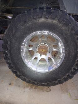 8 Lug Wheels
