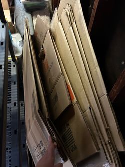 Free moving boxes