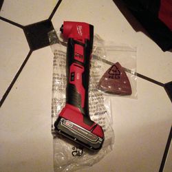 Milwaukee M18 Multi tool .With Cp1.5 https://offerup.com/redirect/?o=QmF0ZXJ5Lk5v Charger.