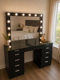 Hollywood Vanity Desk with Mirror & Lights