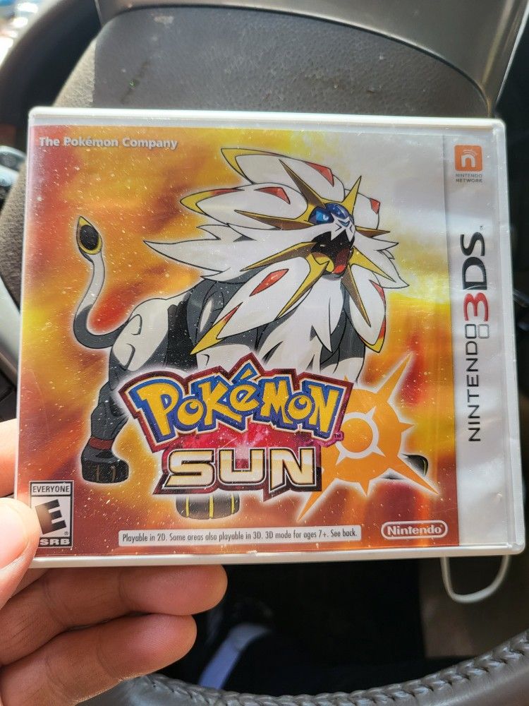 Nintendo 3ds Pokemon sun Complete
Mint condition
