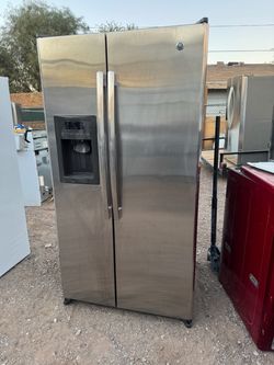 GE Refrigerator