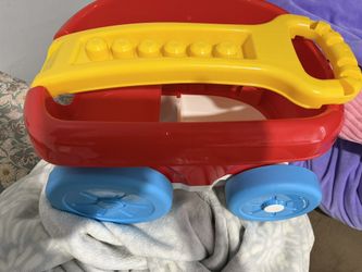 Mega Blocks Wagon