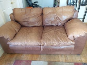2 Comfortable Genuine Leather Couch Set