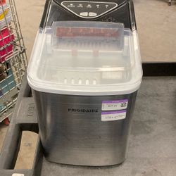 Frigidaire Ice Maker