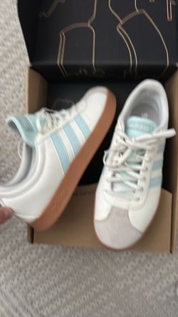 Adidas Men’s Shoes Size 10
