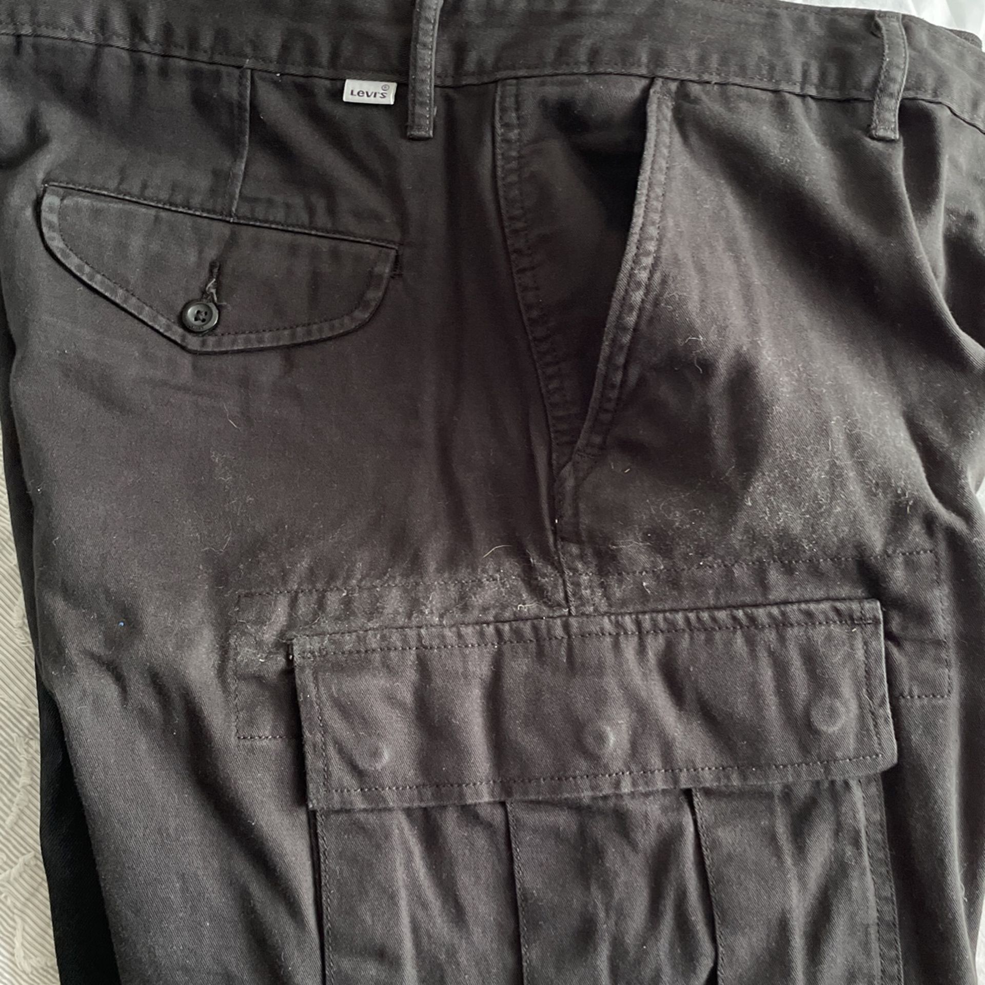 Black Cargo Shorts Levi’s