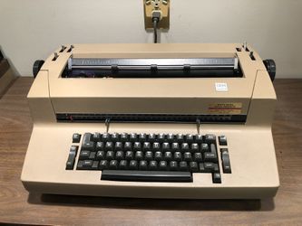 IBM Selectric II Typewriter