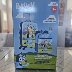 Bluey 2 Piece Luggage Set With Name Tag