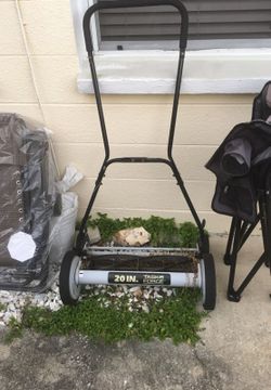 Cuts grass good just needs a little oil