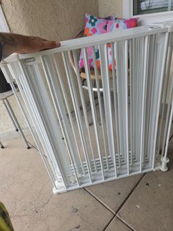 Baby fence indoor