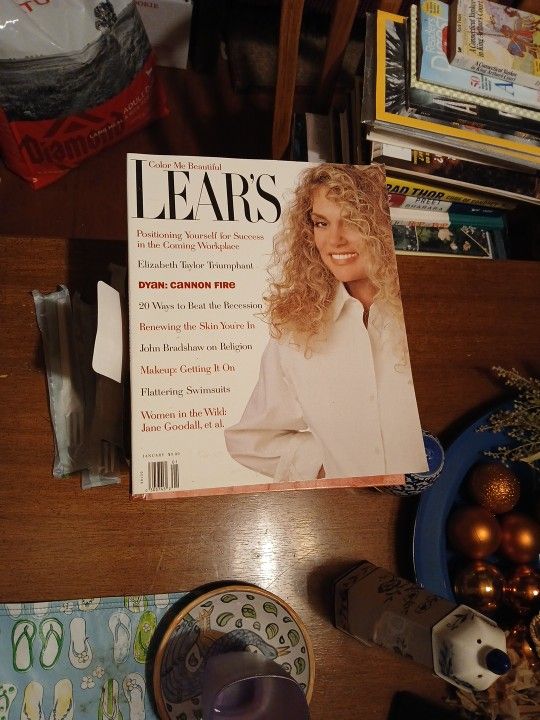 JANUARY   1991  DYAN   CANNON   LEAR'S  MAGAZINE  COVER 