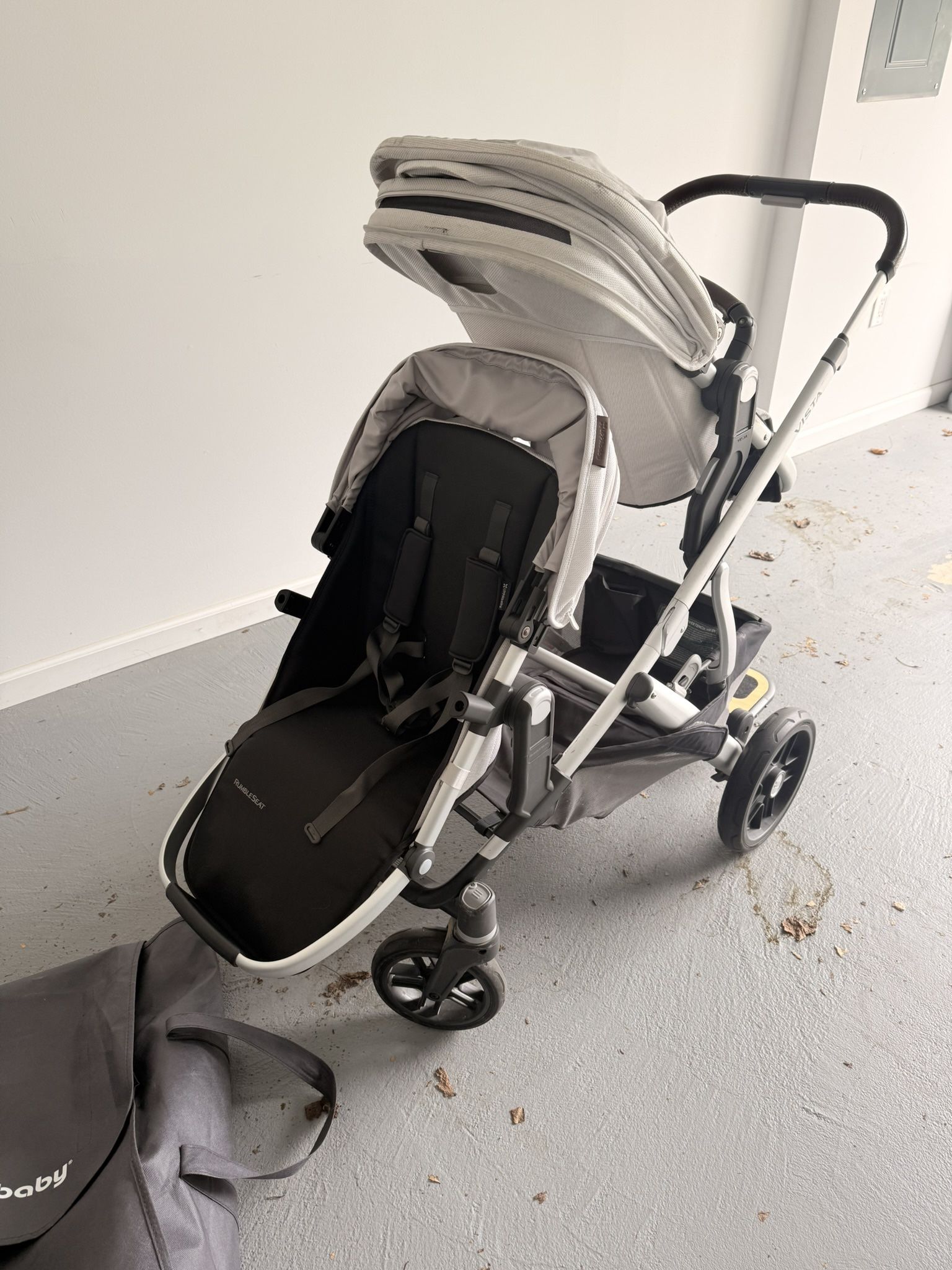 UPPAbaby Vista V2 Stroller (2021) – Full Set + Accessories