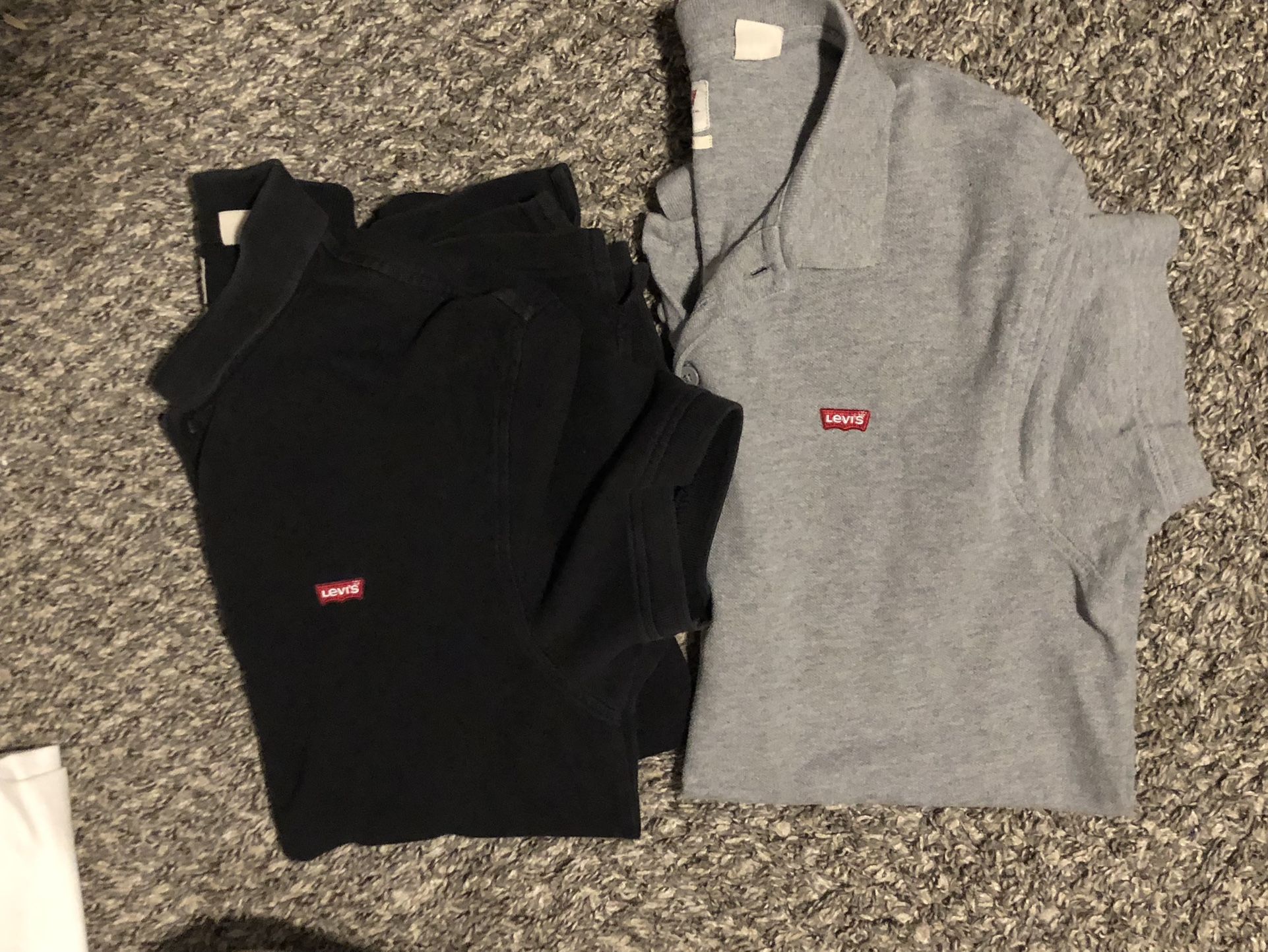 5 Levi Shirts Size M