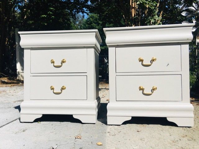 Beautiful Set Of NIGHTSTANDS