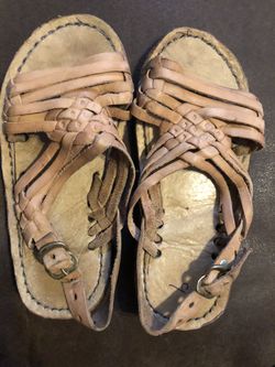 Girls size 9 sandals from Mexico