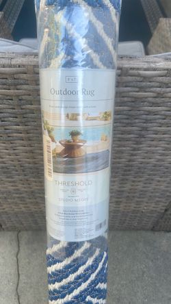 Outdoor rug