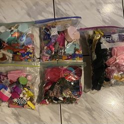 Barbies Lot Of  Clothes And Accessories 