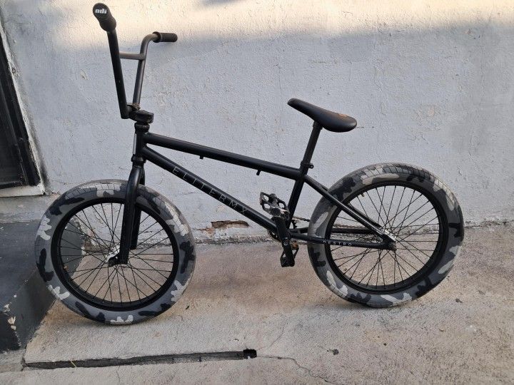 Elite Destro BMX