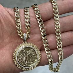 80.8 grams cuban necklace and cz pendant  -14k x5 gold plated-