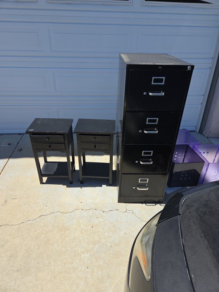 Free Drawers And Filing Cabinet
