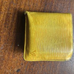 Authentic Louis Vuitton,Epi Leather Billfold