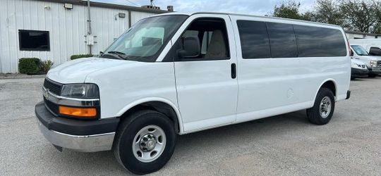 2008 Chevrolet Express 3500 Passenger