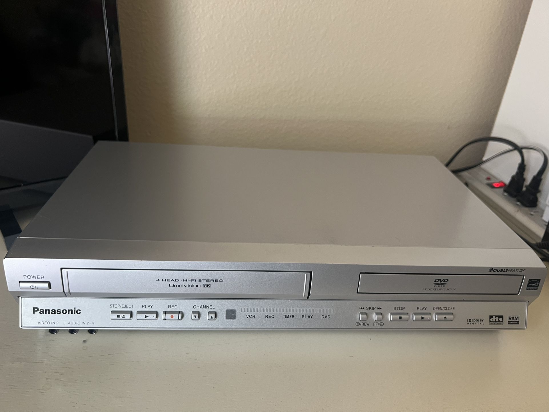 Panasonic VCR DVD/VHS Combo Player