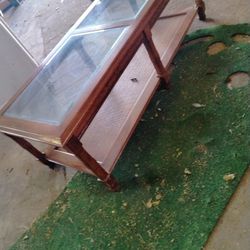 Coffee Table With Glass inserts