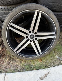 20” Verde Wheels V39 Parallax Gloss Black  Machined with Tires  5x120mm (or 5x4.72-inch) In Good Preowned Condition  No trades  