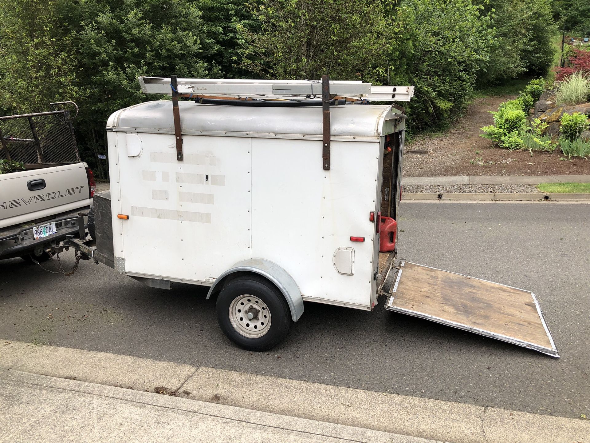 Timber cargo trailer